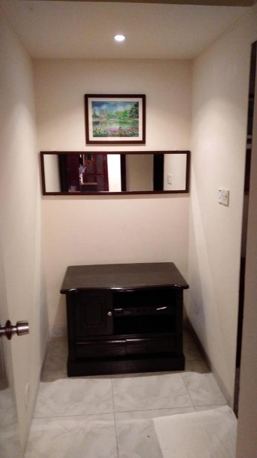 Center Point Apartment Dhaka Buitenkant foto